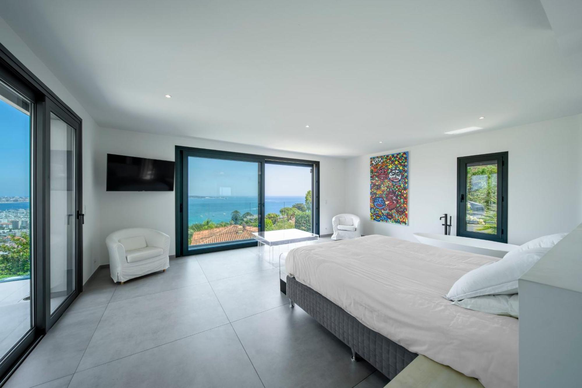 Ref 2128 - - Sea View For Rent