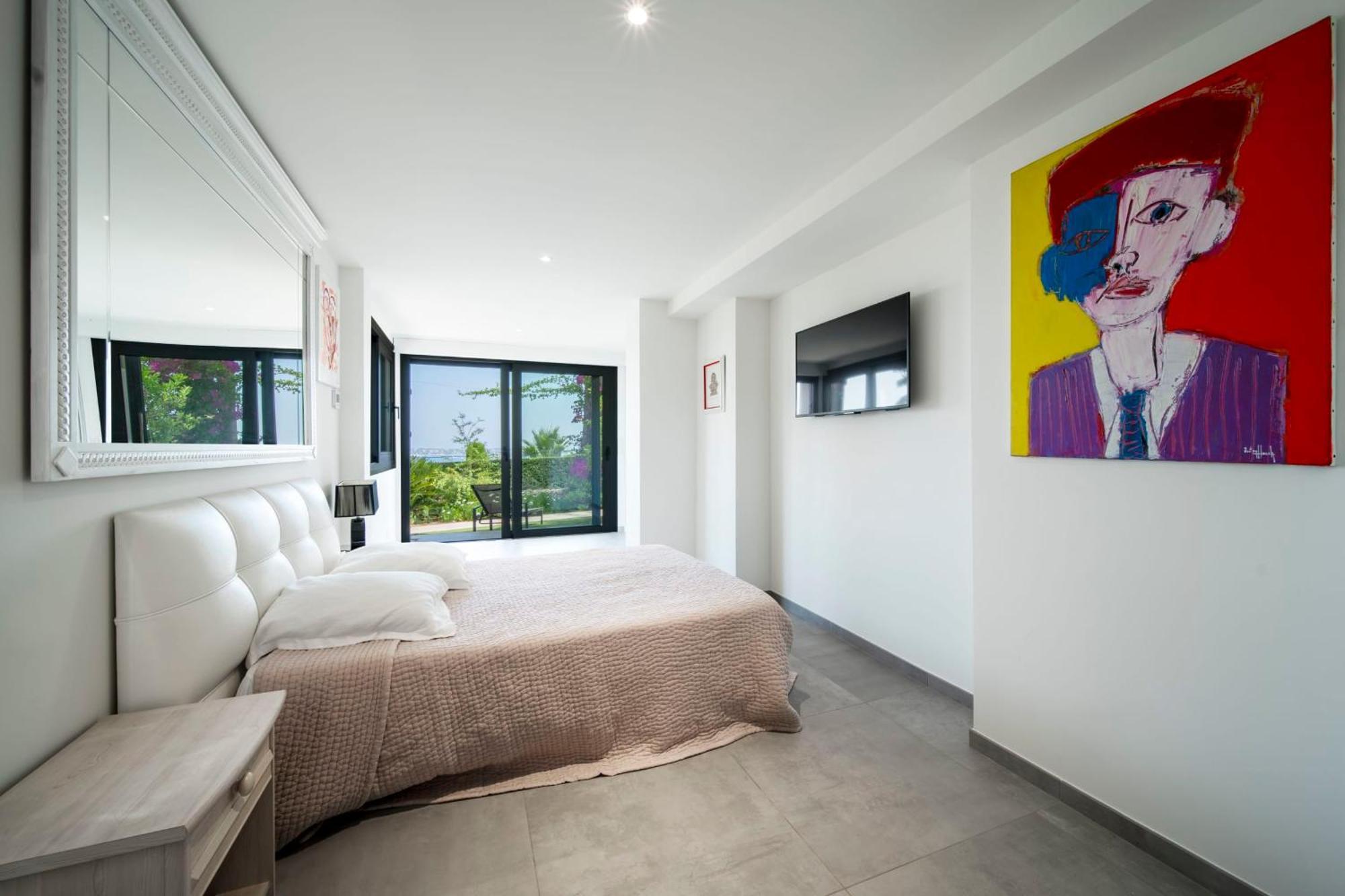 Ref 2128 - - Sea View For Rent